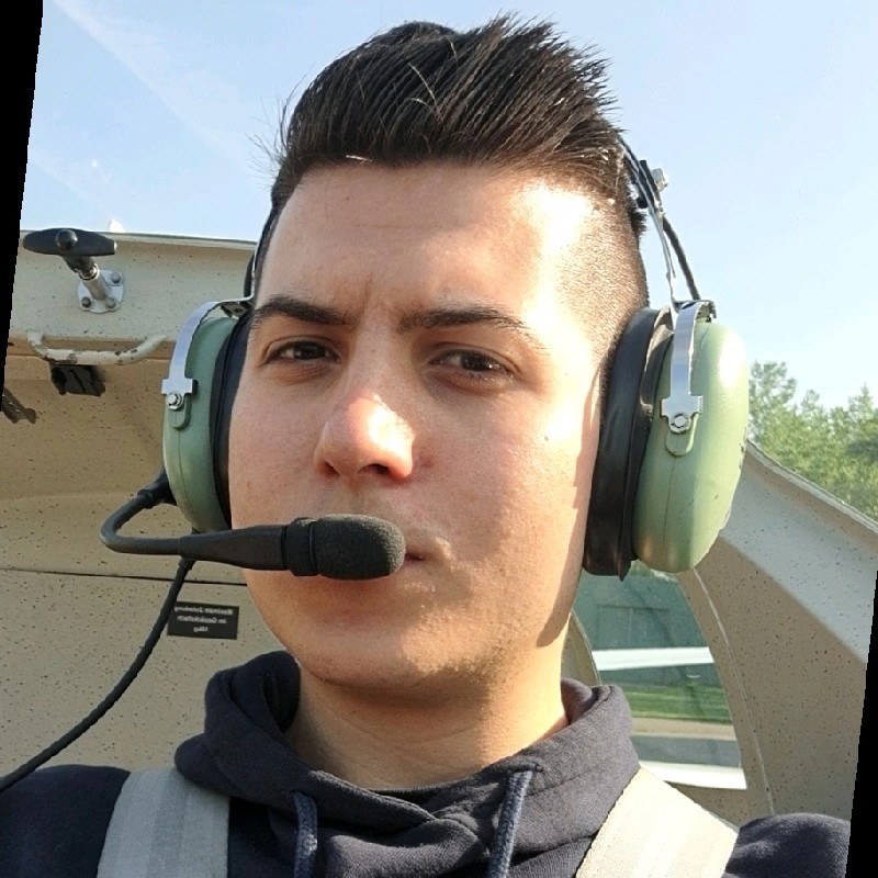 Fabian, Co-Founder and Sailplane student pilot